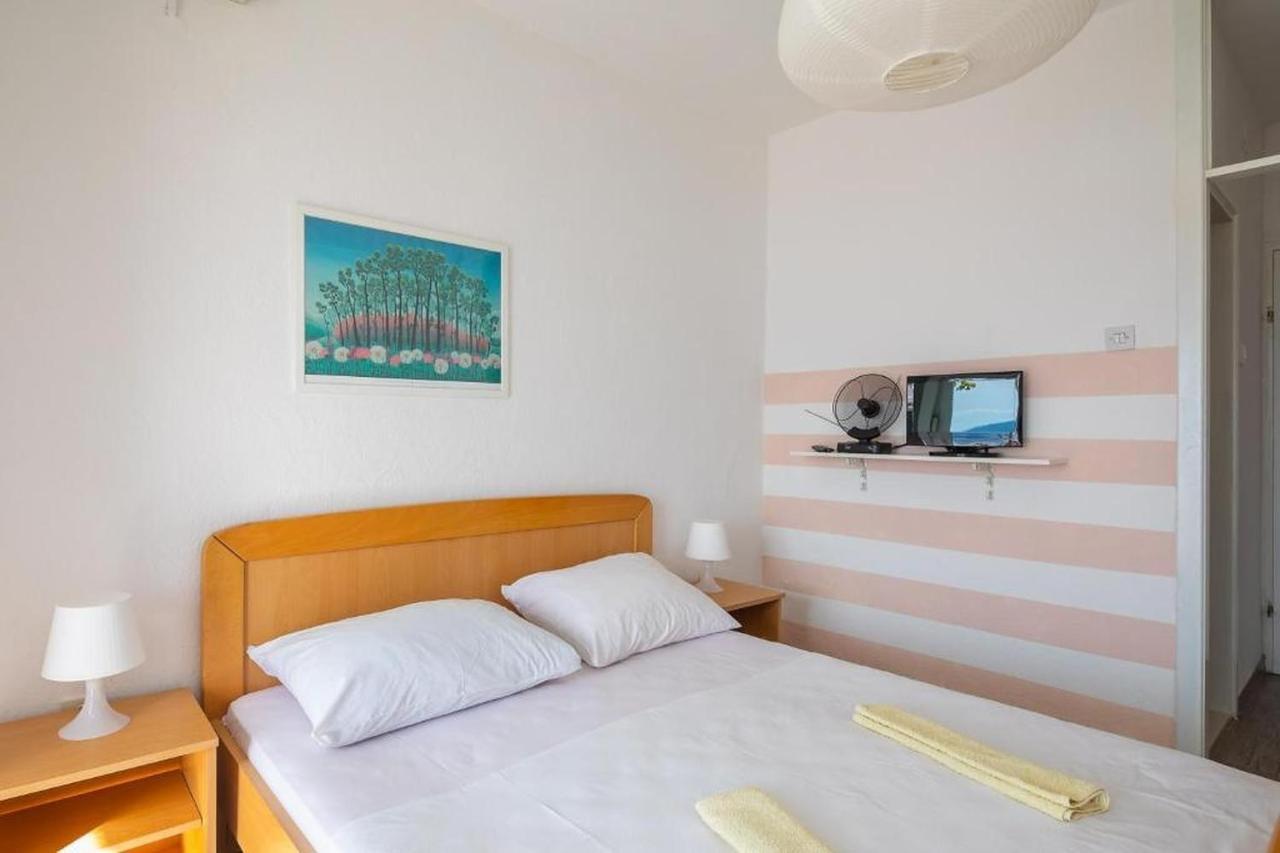 Apartments Roza Omiš Kültér fotó