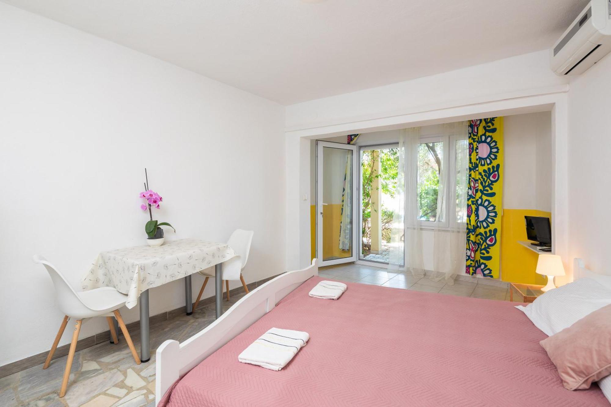 Apartments Roza Omiš Kültér fotó